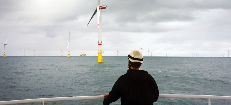 Mitarbeiter im Offshore-Windpark